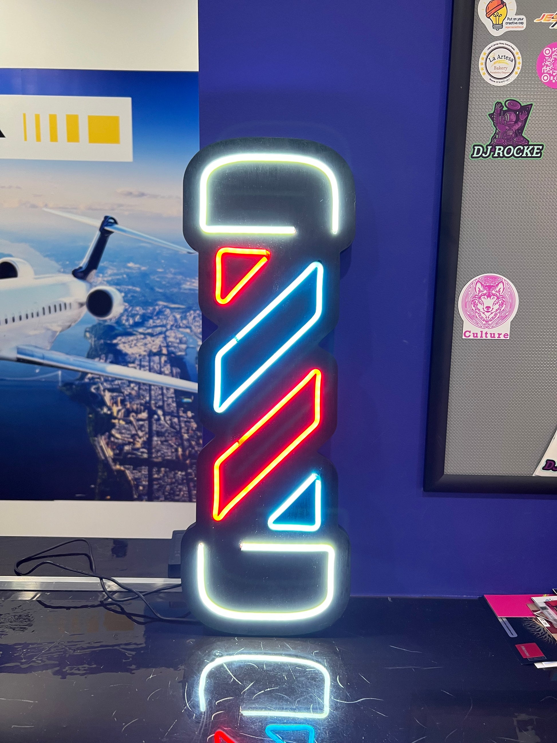 Barber Shop Neon Sign