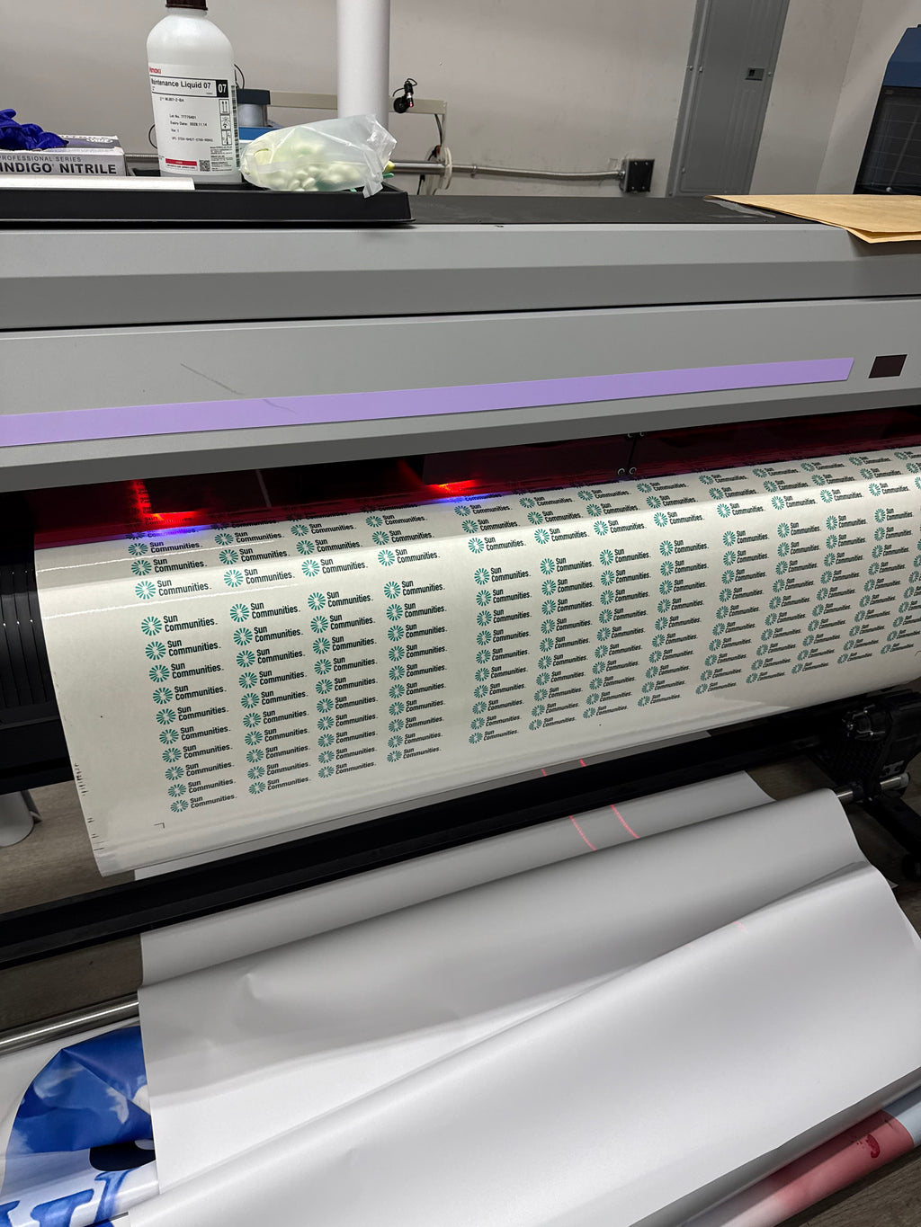 UV Printed High-Resolution Stickers – Customizable Sizes and Quantities