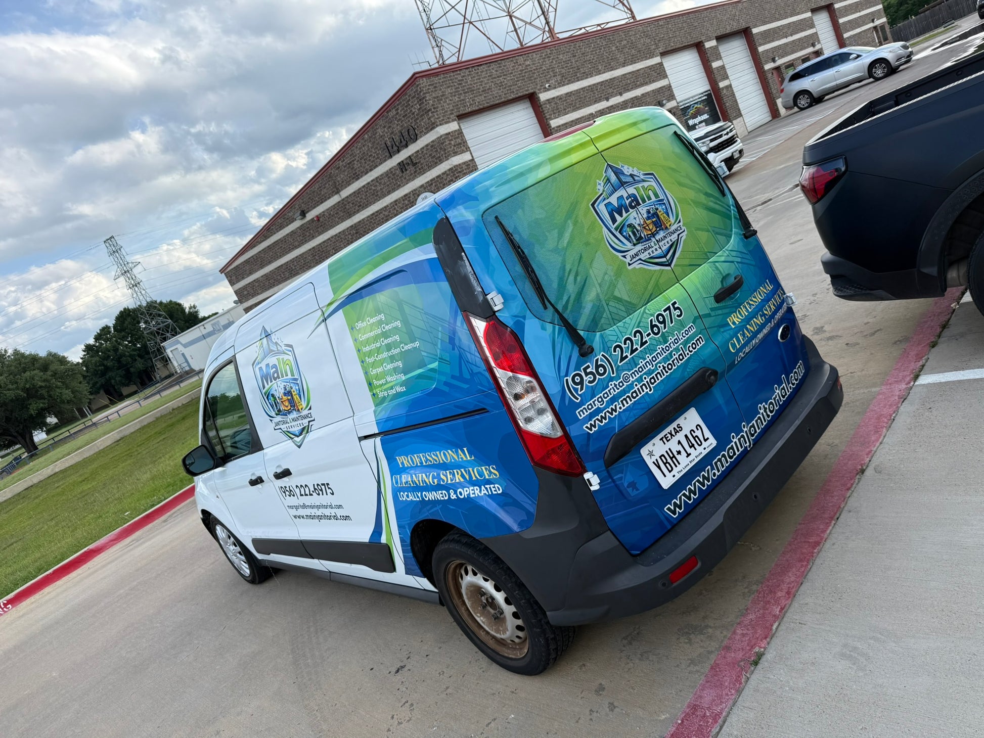 Premium 3/4 Commercial Van Vinyl Wrap - Ford Transit